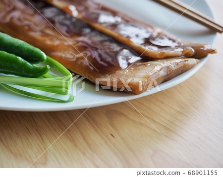 亞洲食品醬油和鰻魚 68901155