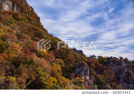 (Gunma prefecture) Autumn Myogiyama early morning (Gunma prefecture) Autumn Myogiyama early morning 68903441