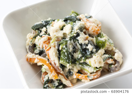 Shiraae (Japanese salad) 68904176