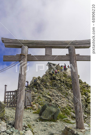 [North Alps, Tateyama] Oyama Shrine at the summit of Oyama 68906210
