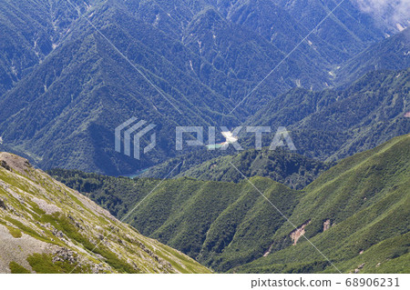 [North Alps/Tateyama] Kurobe Gorge seen from the trail 68906231
