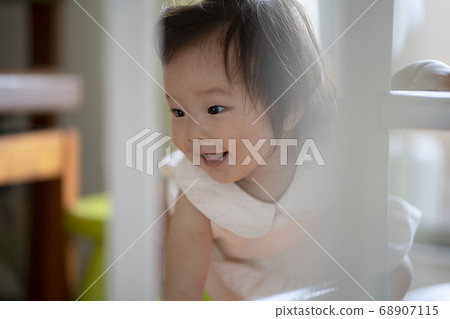 寶貝在家裡玩 寶貝在家裡玩 68907115