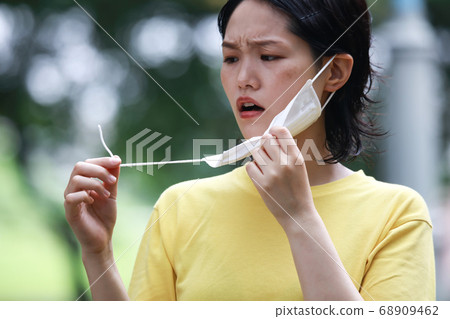 面具破損的女人 面具破損的女人 68909462