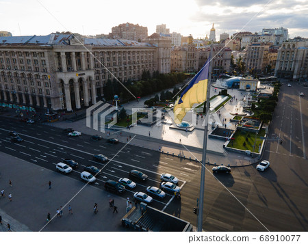 Independence Square in Kyiv, Ukraine. Maidan. Aerial view 68910077