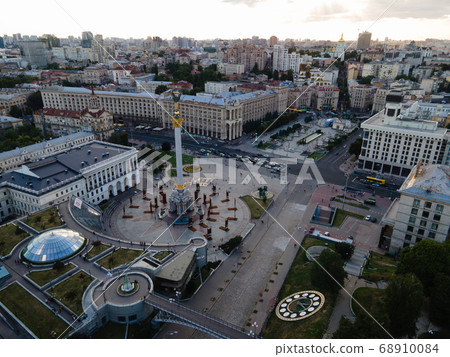 Independence Square in Kyiv, Ukraine. Maidan. Aerial view Independence Square in Kyiv, Ukraine. Maidan. Aerial view 68910084