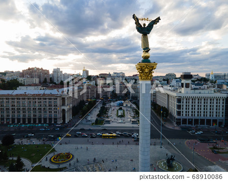 Independence Square in Kyiv, Ukraine. Maidan. Aerial view Independence Square in Kyiv, Ukraine. Maidan. Aerial view 68910086