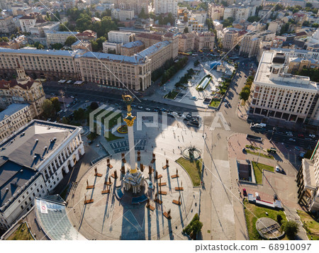 Independence Square in Kyiv, Ukraine. Maidan. Aerial view 68910097