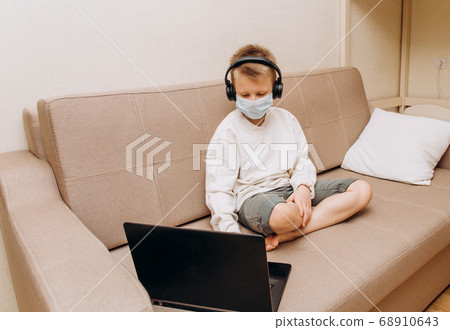 boy mask learning online lesson technology laptop 68910643