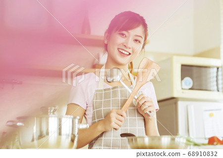 Female Lifestyle Cuisine Female Lifestyle Cuisine 68910832