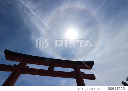 Brocken phenomenon in Kamakura city Brocken phenomenon in Kamakura city 68911523
