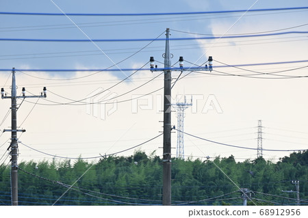 Electric wire and cloudy weather Electric wire and cloudy weather 68912956
