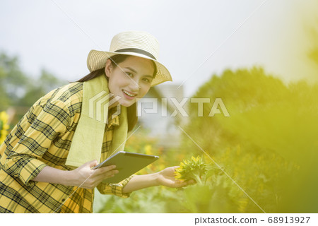 High-tech agriculture High-tech agriculture 68913927
