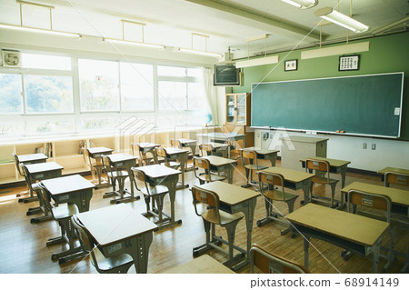 學校晴天教室 68914149