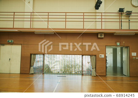 小學體育館 68914245