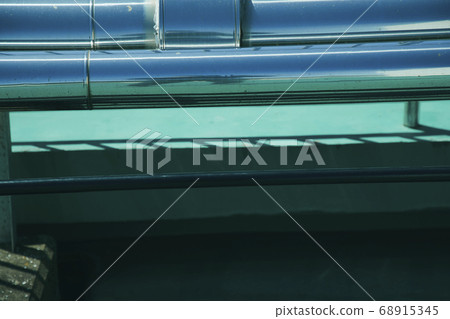 A rooftop landscape full of nature A rooftop landscape full of nature 68915345