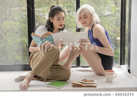 Woman lifestyle relax Woman lifestyle relax 68916354