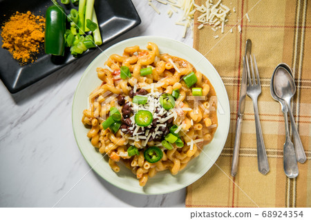 Taco Macaroni and Cheese 68924354
