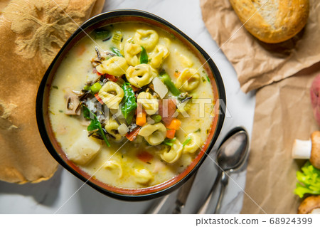 Creamy Tortellini Wild Rice Soup Creamy Tortellini Wild Rice Soup 68924399