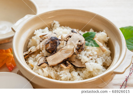 松茸蘑菇飯煲 松茸蘑菇飯煲 68926015