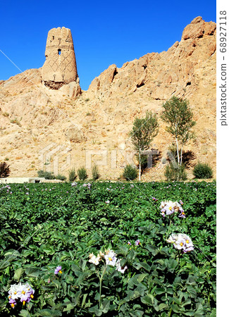 A watchtower in the Kakrak Valley between Bamyan (Bamiyan) and Band e Amir lakes in Central Afghanistan. The nearest large town is Bamyan (Bamiyan). Watchtower, Kakrak Valley, Central Afghanistan. A watchtower in the Kakrak Valley between Bamyan (Bamiyan) and Band e Amir lakes in Central Afghanistan. The nearest large town is Bamyan (Bamiyan). Watchtower, Kakrak Valley, Central Afghanistan. 68927118