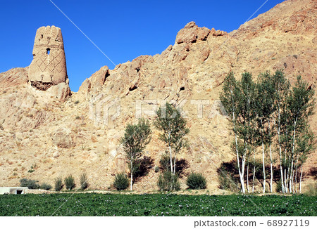 A watchtower in the Kakrak Valley between Bamyan (Bamiyan) and Band e Amir lakes in Central Afghanistan. The nearest large town is Bamyan (Bamiyan). Watchtower, Kakrak Valley, Central Afghanistan. A watchtower in the Kakrak Valley between Bamyan (Bamiyan) and Band e Amir lakes in Central Afghanistan. The nearest large town is Bamyan (Bamiyan). Watchtower, Kakrak Valley, Central Afghanistan. 68927119