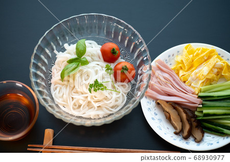 Zero-sugar noodles for diet 68930977