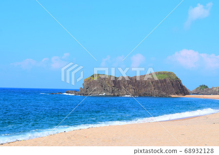 立岩[山陰海岸地質公園] 68932128