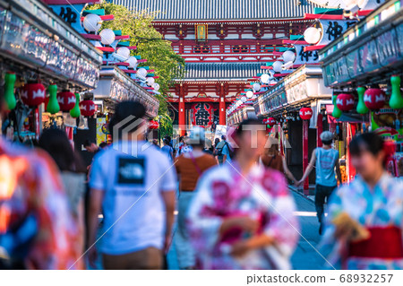 Tokyo cityscape in Japan A crowd of Sensoji Temple in Tokyo. People who took off their masks while their masks stand out = August 21 68932257