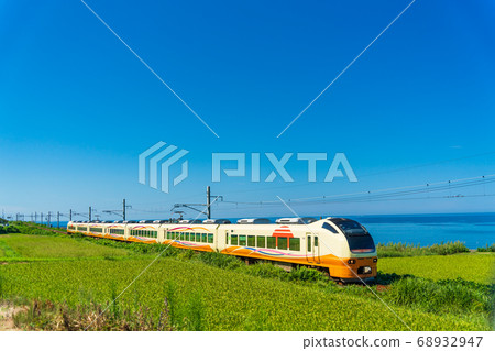 日本新潟縣村上市稻穗市特急藍天與海 68932947