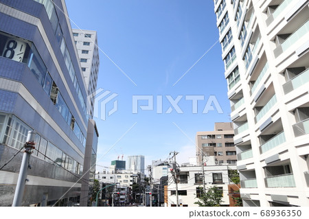 Daikanyama cityscape 68936350
