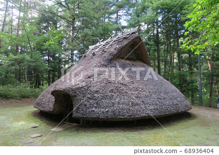 Hiraide Historical Park-Pit House- 68936404