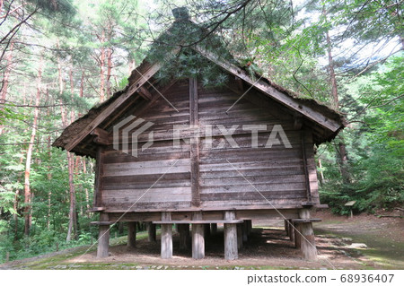 Hiraide Historical Park-Stilt Warehouse 68936407