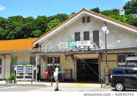 東海道本線大磯站、車站前和新綠 68940354