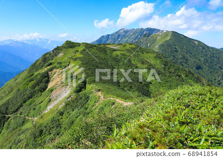 Image of Natsuyama mountain trail, Sugoroku hut-Yumioridake 68941854