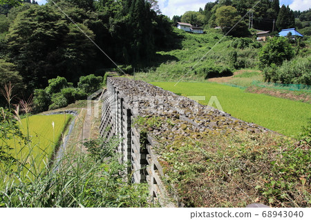長野縣Yakushizawa Sabo大壩和水稻梯田小川村 長野縣Yakushizawa Sabo大壩和水稻梯田小川村 68943040