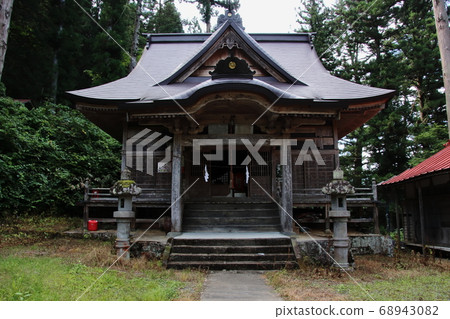Shirahige Shrine Oninari Nagano 68943082