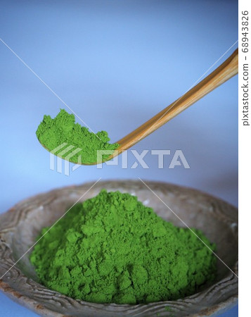 Image of matcha powder 68943826