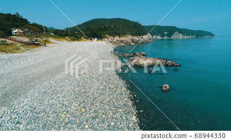 Mongdol Beach 68944330