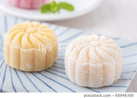 Snow skin moon cake moon cake Mid-Autumn Festival Snow skin moon cake mooncake げっぺい Fifteen Nights 68946300