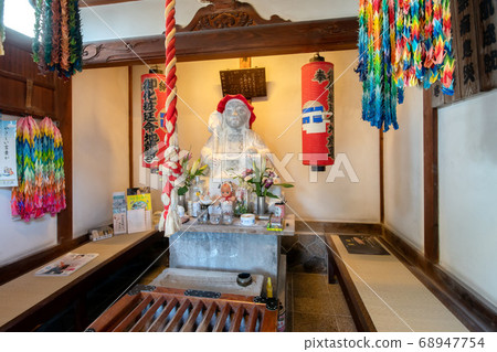 東京都港區三田市玉太極寺彩妝地藏傳 東京都港區三田市玉太極寺彩妝地藏傳 68947754