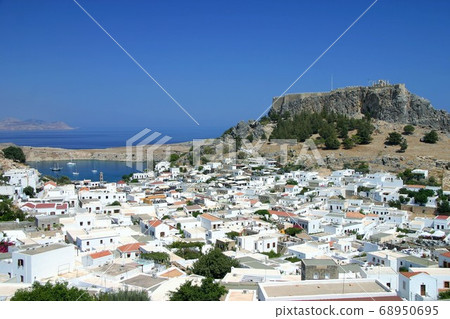 Acropolis of Lindos in Rhodes, Greece 68950695