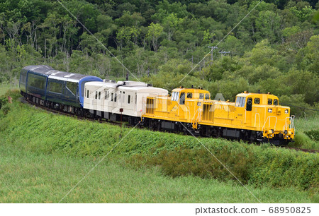 hiro路幹線s路濕地-細岡DE15 + DE15 + Mani 50 + 2100 series Royal Express Hokkaido hiro路幹線s路濕地-細岡DE15 + DE15 + Mani 50 + 2100 series Royal Express Hokkaido 68950825