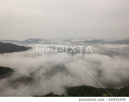 Cloudscape 68958496