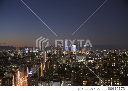 從文京區市民對池袋的夜景 從文京區市民對池袋的夜景 68959173
