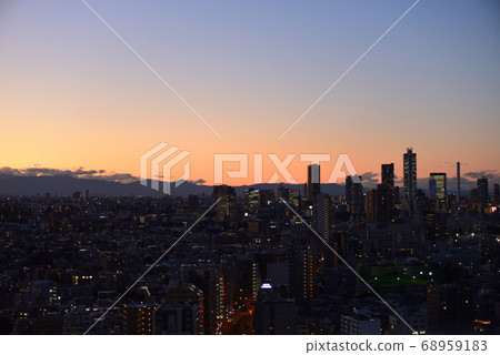 從文京區市民對池袋的夜景 從文京區市民對池袋的夜景 68959183