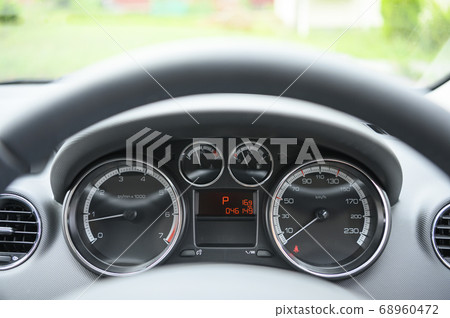 汽車儀表 68960472
