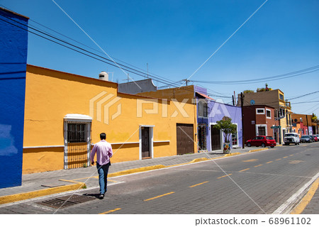 墨西哥喬盧拉城市景觀多彩建築 68961102