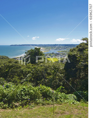 A view of the midsummer seen from near the Taito Saki Lighthouse 68962707