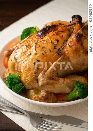 Roast chicken Roast chicken 68962989