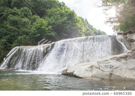 夏天的Shizu Otaki 68965380